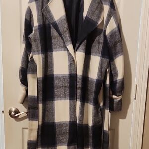 Missguided + Plaid Trench Coat in Navy, Black and Cream